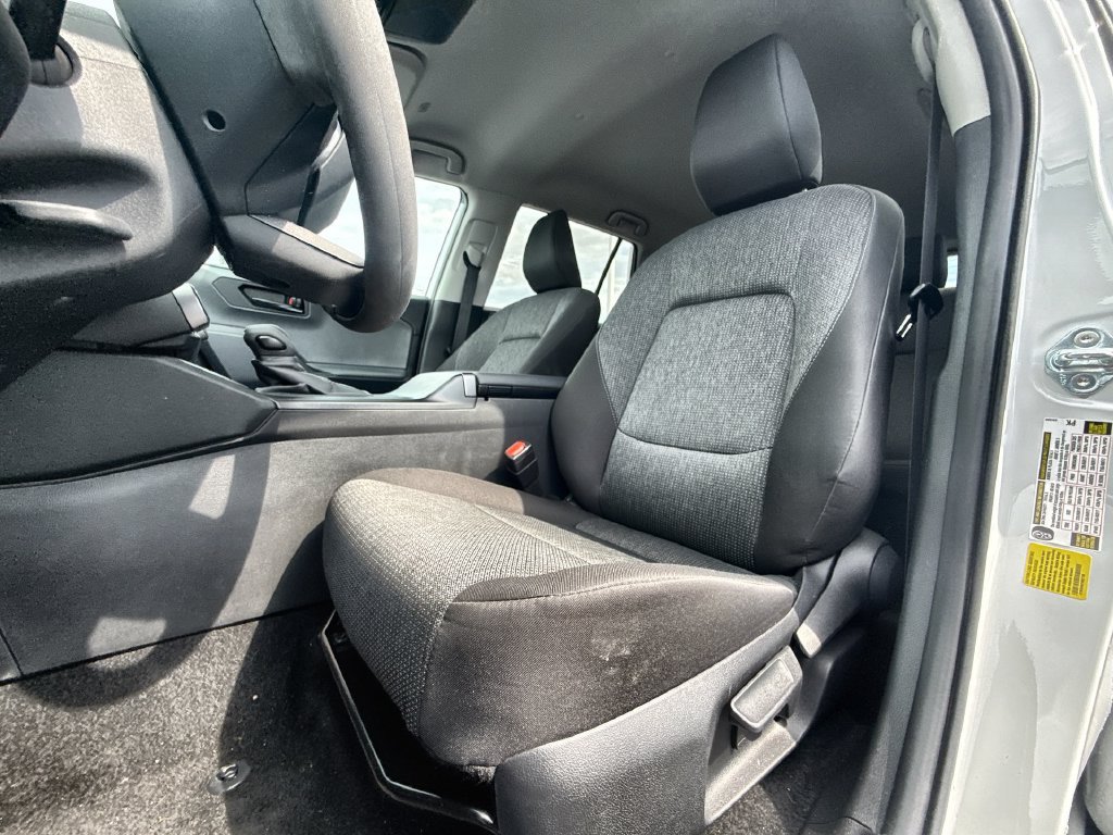 Used 2026 Toyota RAV4 LE AWD/4WD image 13