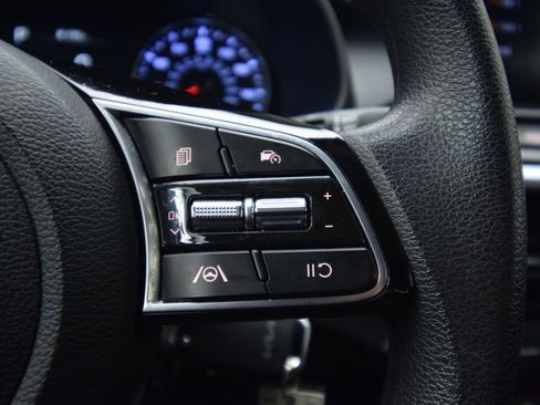 Used 2023 Kia Forte LXS image 33