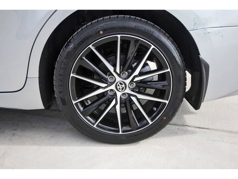 Used 2024 Toyota Camry SE image 30