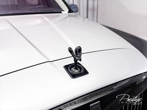 Used 2019 Rolls-Royce Cullinan AWD/4WD image 5