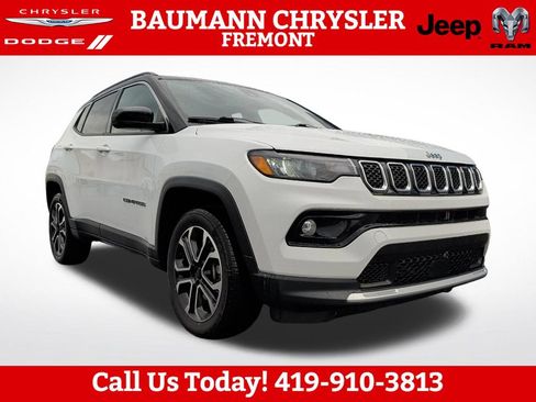 Used 2023 Jeep Compass Limited AWD/4WD image 1