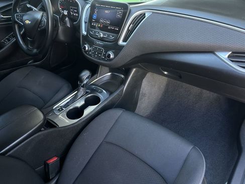 Used 2024 Chevrolet Malibu LT w/ Sport Edition image 27