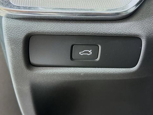 Used 2024 Volvo S60 B5 Plus w/ Climate Package AWD/4WD image 10
