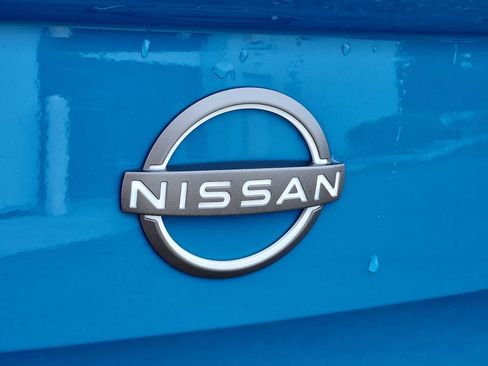 Used 2025 Nissan Versa SR FWD image 27