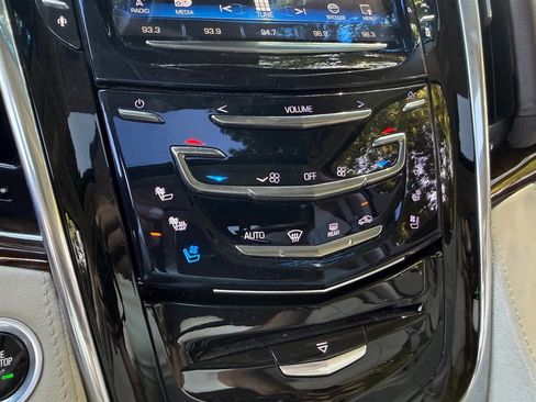 Used 2016 Cadillac Escalade Premium AWD/4WD image 39