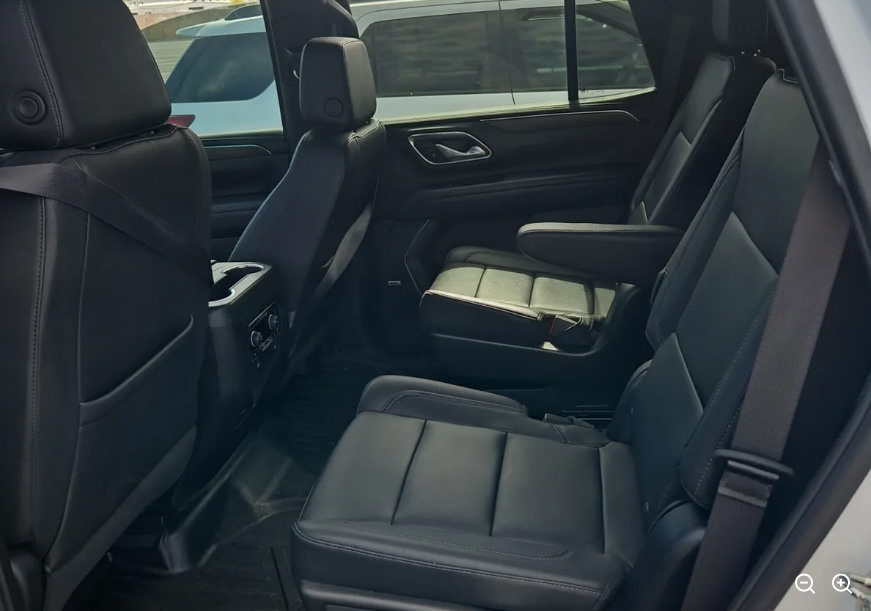 Used 2023 Chevrolet Tahoe Z71 w/ Luxury Package AWD/4WD image 11