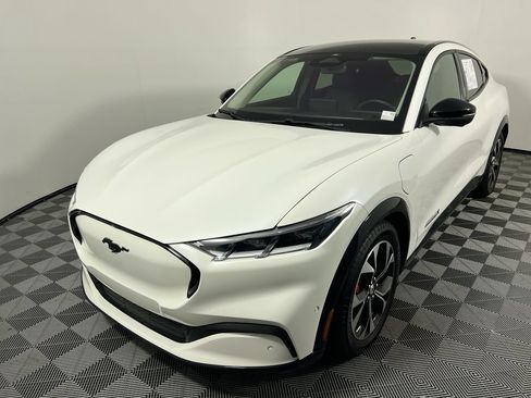 Used 2022 Ford Mustang Mach-E Premium AWD/4WD image 7