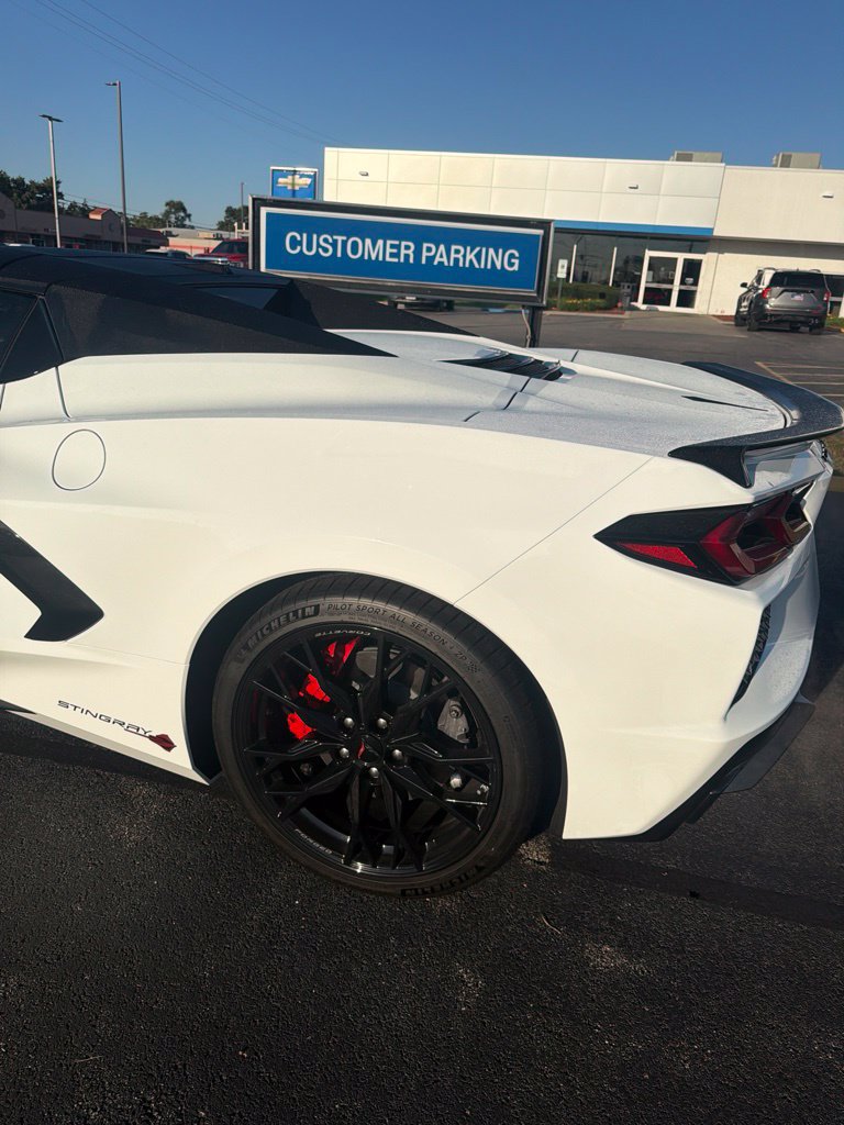 Used 2026 Chevrolet Corvette Stingray Preferred Conv w/ Stealth Interior Trim Package RWD image 6