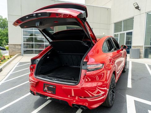 Used 2021 Porsche Cayenne GTS AWD/4WD image 56