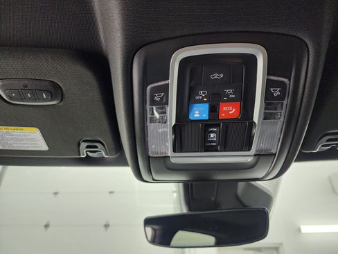 Used 2025 RAM 1500 Big Horn AWD/4WD image 50