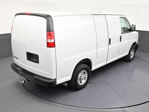 Used 2025 Chevrolet Express 2500 w/ Driver Convenience Package RWD image 17