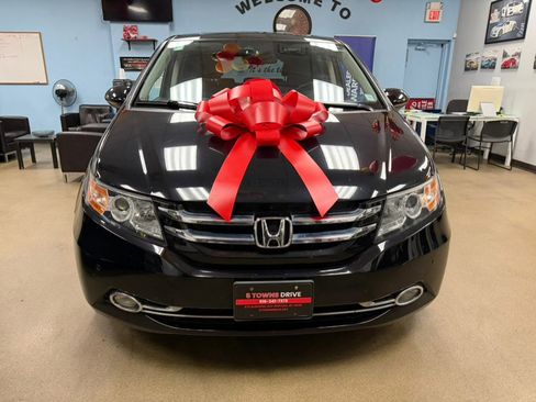 Used 2016 Honda Odyssey Touring Elite image 4