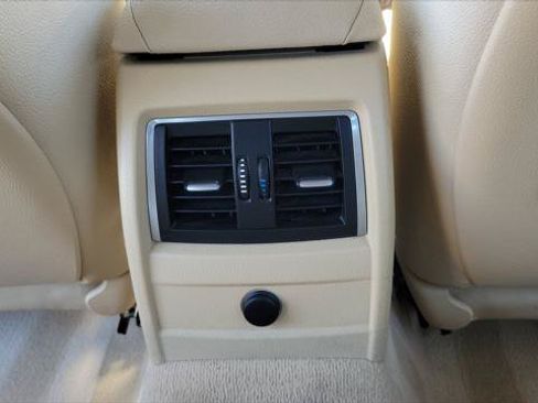 Used 2016 BMW 328i Sedan RWD image 11