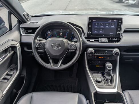 Used 2022 Toyota RAV4 XSE image 17