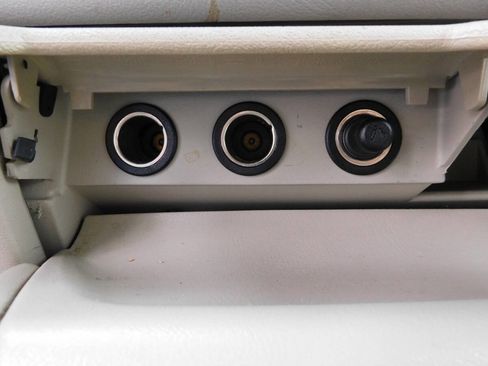 Used 2002 GMC Yukon XL SLT image 15