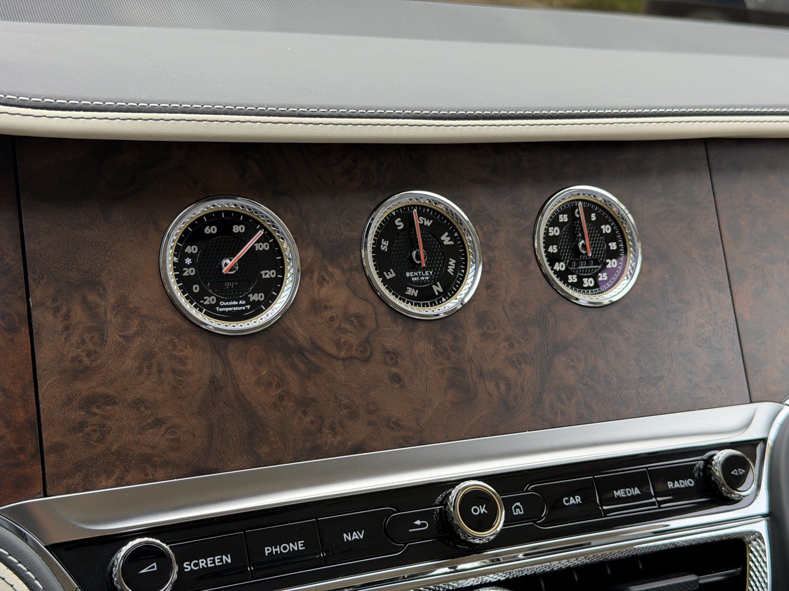 Used 2026 Bentley Flying Spur V8 AWD/4WD image 26