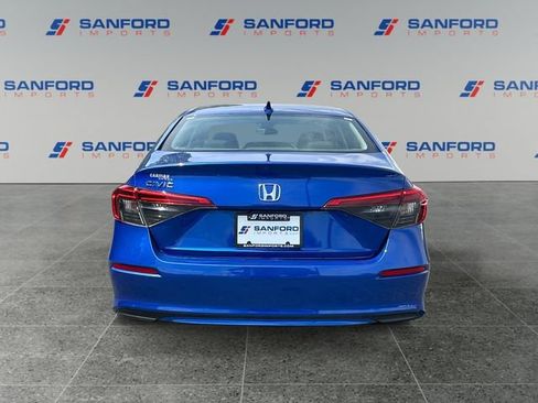 Used 2023 Honda Civic EX image 4