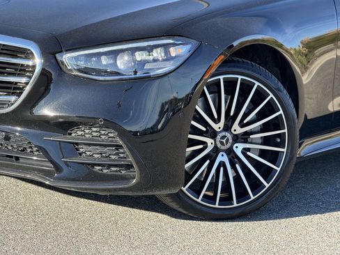 Certified 2023 Mercedes-Benz S 580 4MATIC Sedan image 4