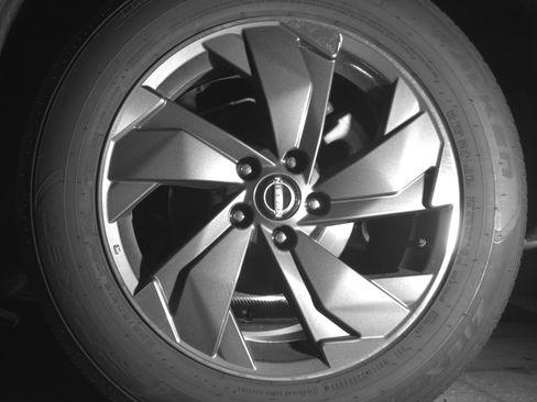 Used 2025 Nissan Rogue SV image 11