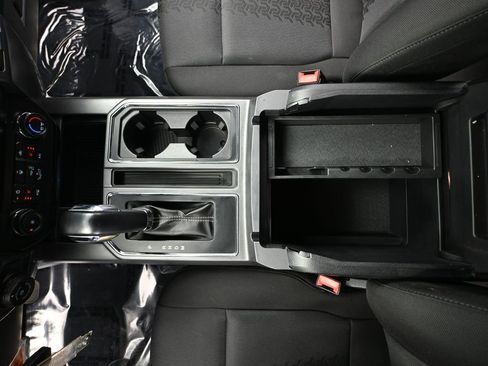 Used 2020 Ford F150 XLT w/ Equipment Group 302A Luxury AWD/4WD image 36