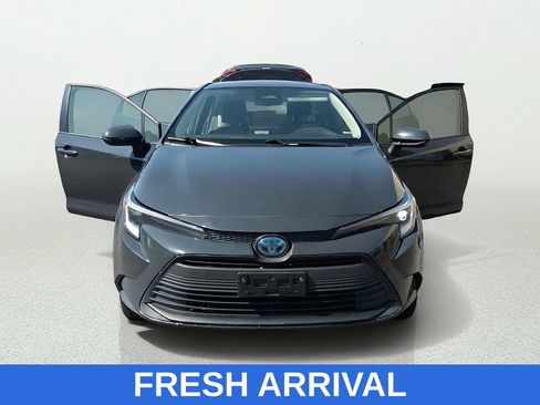 Used 2024 Toyota Corolla LE w/ LE Convenience Package FWD image 10