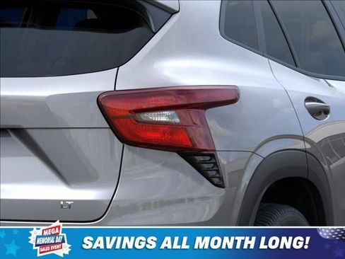 New 2026 Chevrolet Trax LT w/ Driver Confidence Package FWD image 11