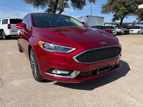 Used 2018 Ford Fusion Energi Platinum FWD image 1