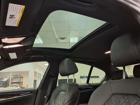 Used 2021 BMW 540i w/ Convenience Package image 23