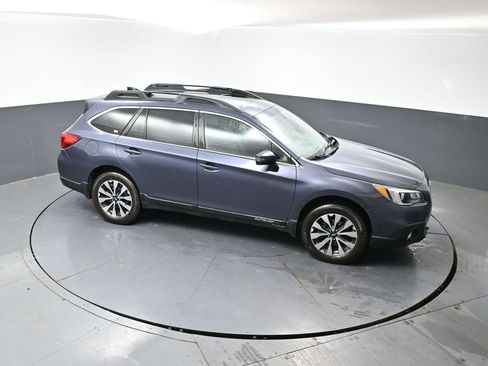 Used 2016 Subaru Outback 2.5i Limited AWD/4WD image 17