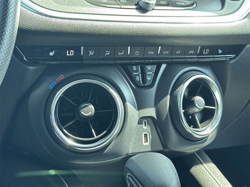 Used 2025 Chevrolet Blazer LT w/ Driver Confidence Package image 24