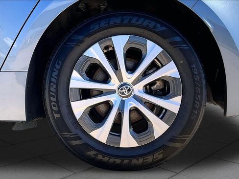 Used 2021 Toyota Corolla LE FWD image 10