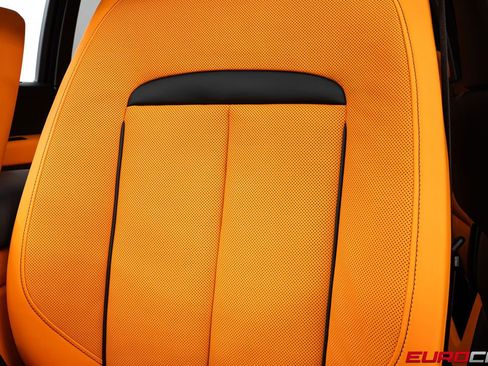 Used 2023 Rolls-Royce Cullinan Black Badge w/ Dark Exterior Package image 42