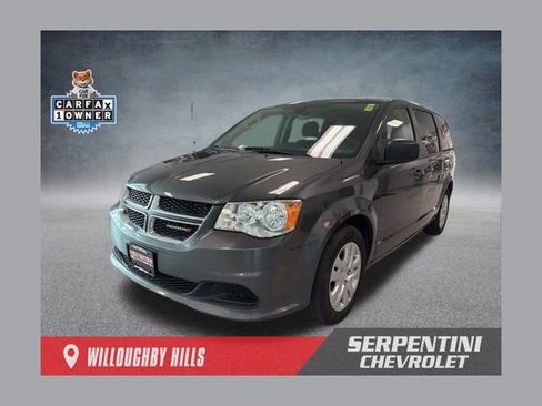 Used 2018 Dodge Grand Caravan SE image 1