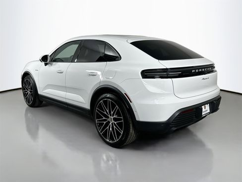 New 2024 Porsche Macan 4 Electric image 3