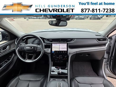 Used 2024 Jeep Grand Cherokee Limited AWD/4WD image 14