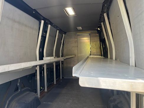 Used 2019 Mercedes-Benz Sprinter 170 image 10