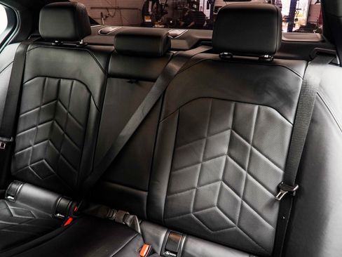 Used 2025 BMW i5 M60 w/ Premium Package image 40