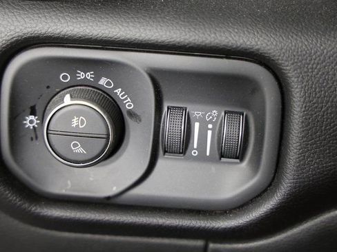 Used 2020 RAM 2500 Laramie image 27