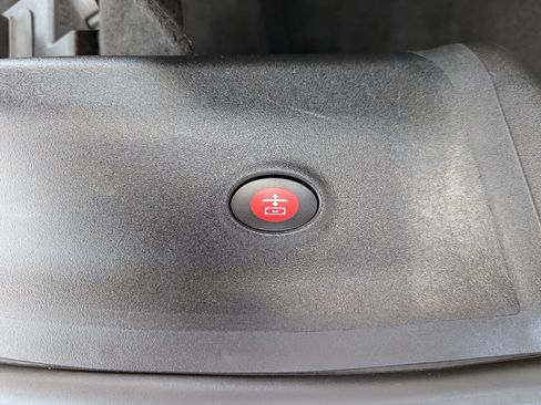 Used 2016 Mercedes-Benz SL 63 AMG image 48