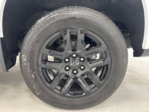 New 2026 Chevrolet Silverado 1500 Custom AWD/4WD image 29