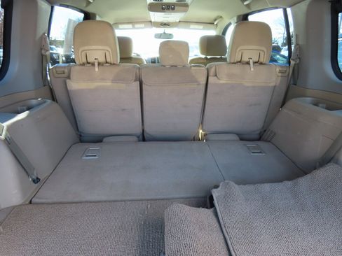 Used 2014 Nissan Armada SV image 37