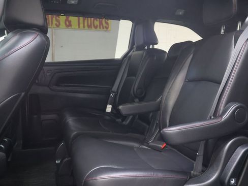 Used 2023 Honda Odyssey Sport image 16