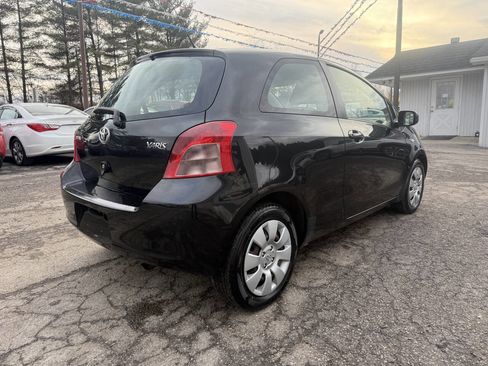 Used 2008 Toyota Yaris 2-Door Hatchback image 5