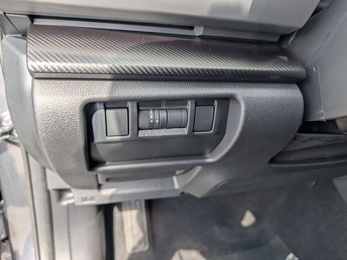 New 2025 Subaru Crosstrek 2.0i Premium image 17