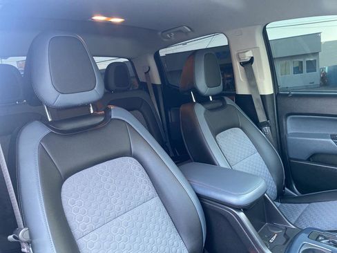 Used 2021 Chevrolet Colorado Z71 image 18