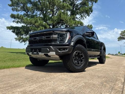 Used 2021 Ford F150 Raptor w/ Equipment Group 801A High AWD/4WD image 2