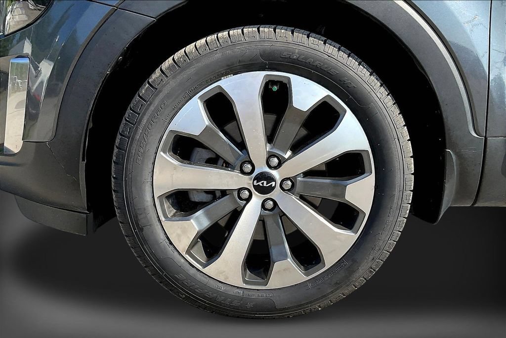 Used 2022 Kia Telluride S FWD image 34