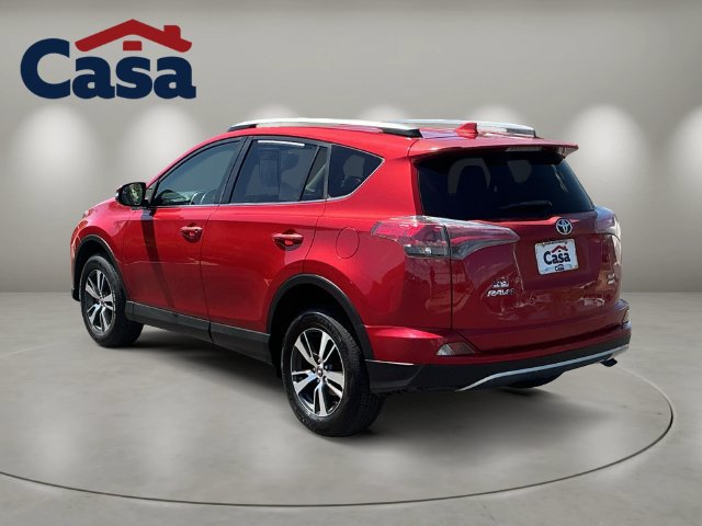 Used 2017 Toyota RAV4 XLE w/ Carpet Mat Package AWD/4WD image 4