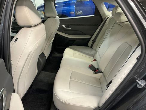 Used 2024 Hyundai Sonata SEL w/ Convenience Package image 12