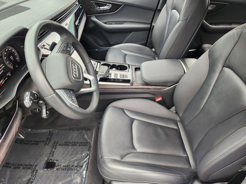 Used 2023 Audi Q7 3.0T Premium Plus image 15
